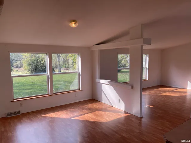 $215,000 | 11980 Hafer Road, Carterville, IL 62918