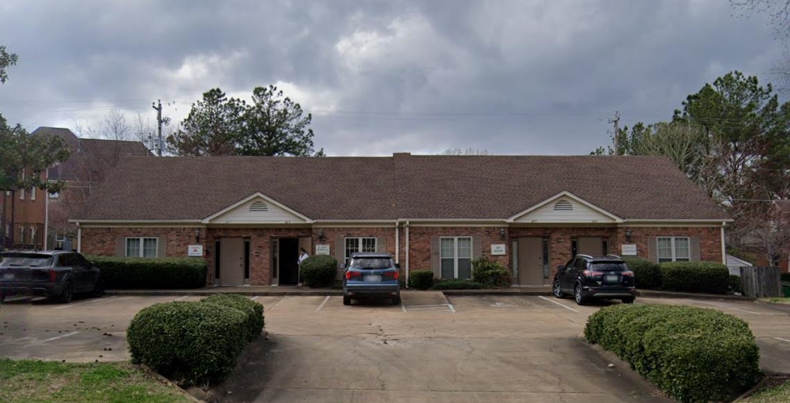 811 Timber Creek Drive, Unit SUITE 817 Memphis, TN 38018 - Photo 14 of 14 a view of a house with a patio
