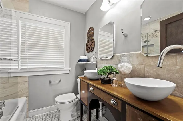 $310,000 | 507 East 75th Street, Kansas City, MO 64131