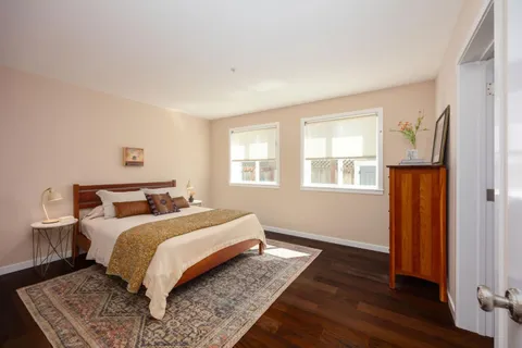 $1,575,000 | 350 6th Avenue, Half Moon Bay, CA 94019