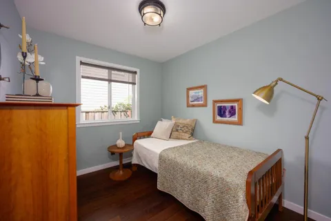 $1,575,000 | 350 6th Avenue, Half Moon Bay, CA 94019