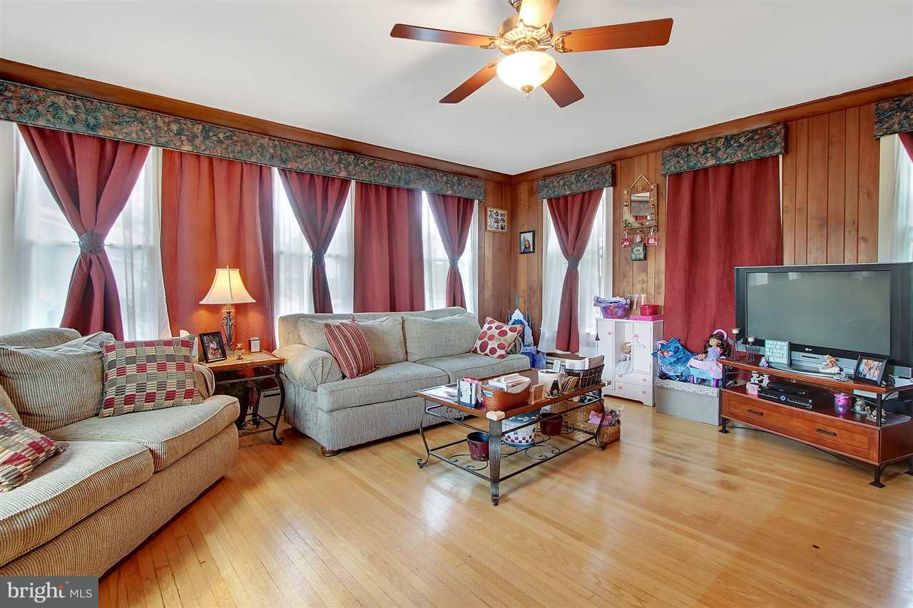 4604 East Prospect Road York, PA 17406 - Photo 5 of 36 Gallery Image 5