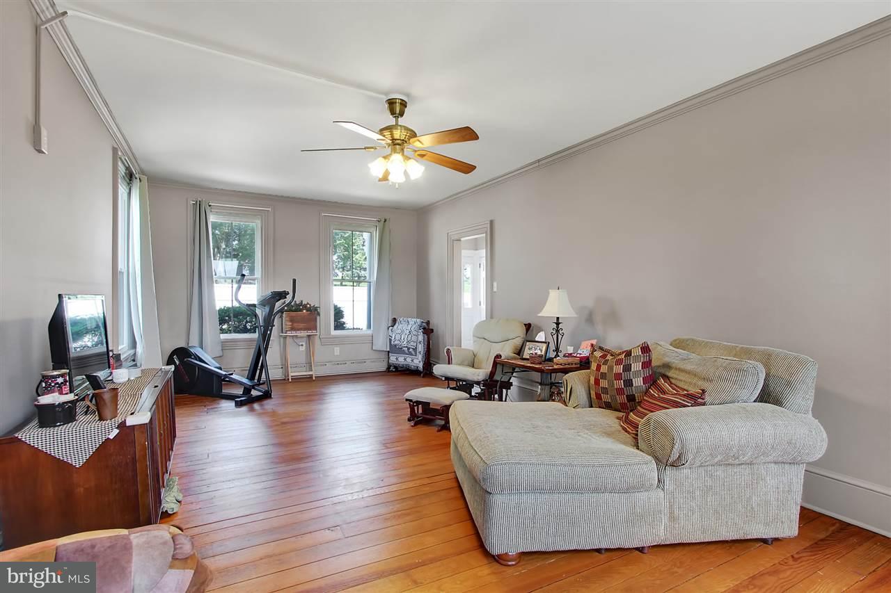 4604 East Prospect Road York, PA 17406 - Photo 6 of 36 Gallery Image 6