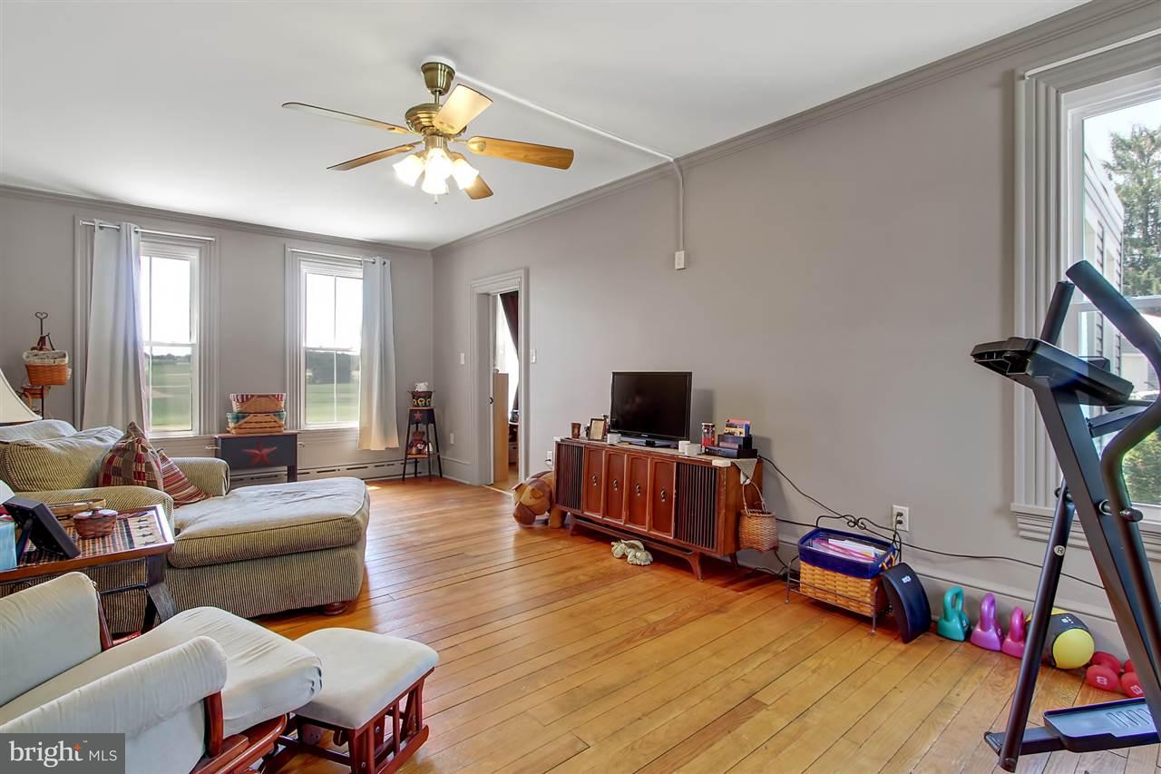 4604 East Prospect Road York, PA 17406 - Photo 7 of 36 Gallery Image 7