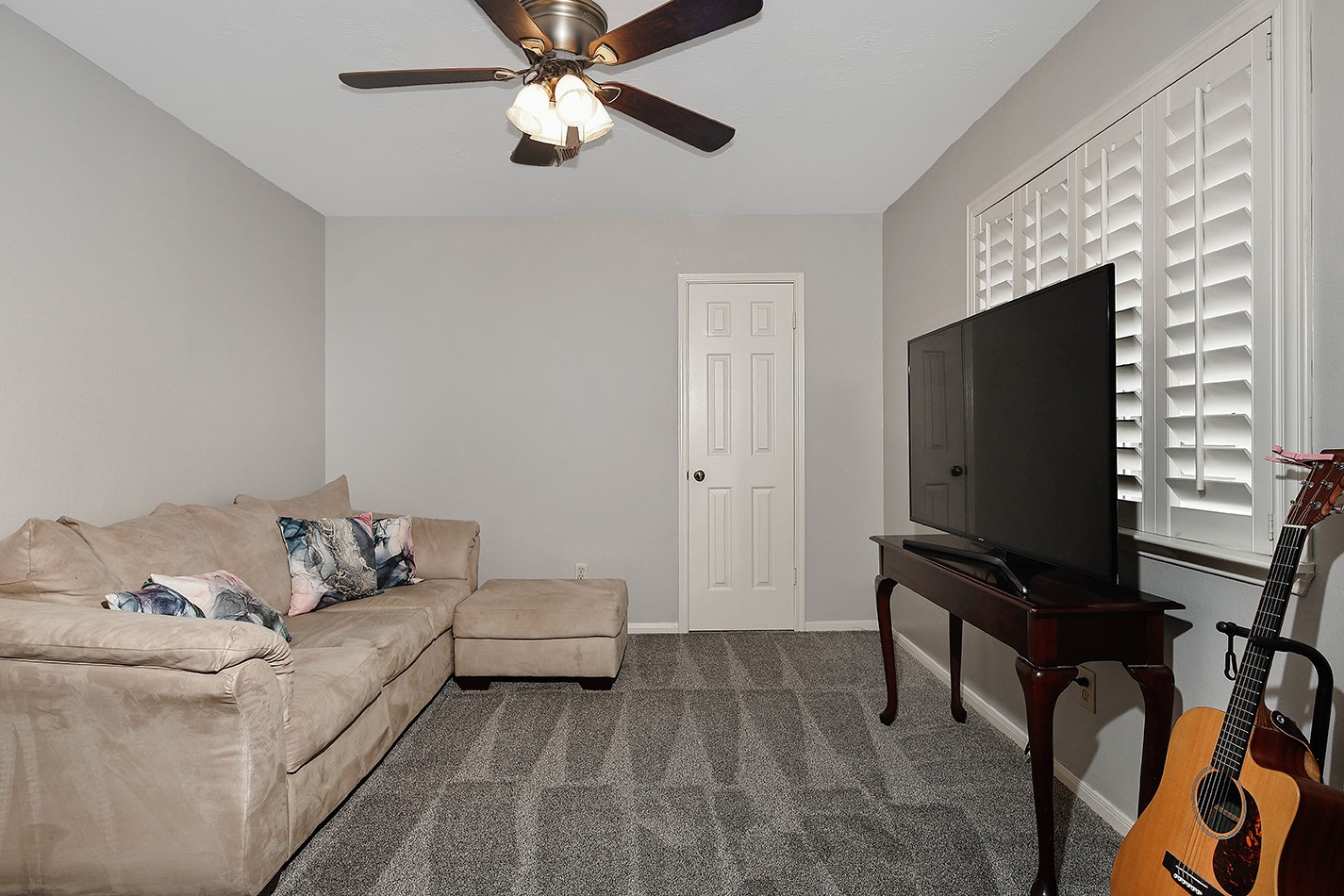 2619 Knollbrook Lane Spring, TX 77373 - Photo 13 of 27 a living room with furniture and a flat screen tv
