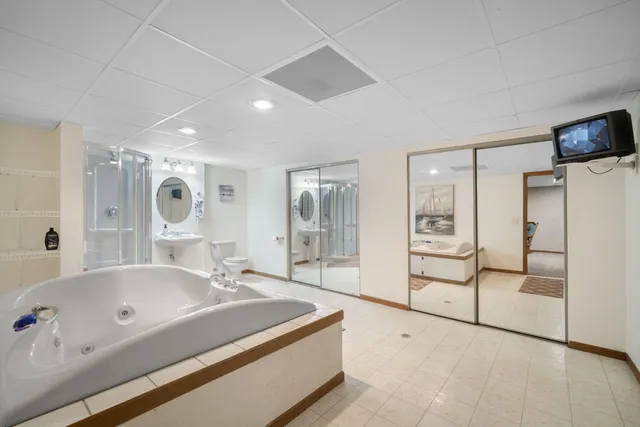 $409,900 | 605 Mary Lee Drive, Fond du Lac, WI 54935