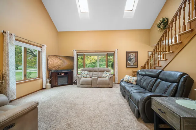 $409,900 | 605 Mary Lee Drive, Fond du Lac, WI 54935