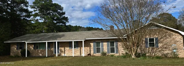 $299,000 | 37 Good Hope Road, Columbia, MS 39429
