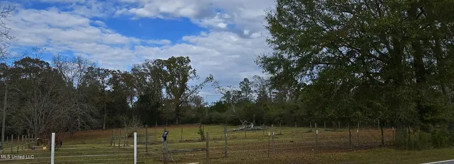 $299,000 | 37 Good Hope Road, Columbia, MS 39429