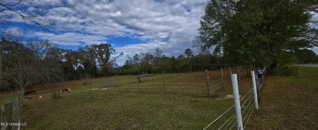 $299,000 | 37 Good Hope Road, Columbia, MS 39429