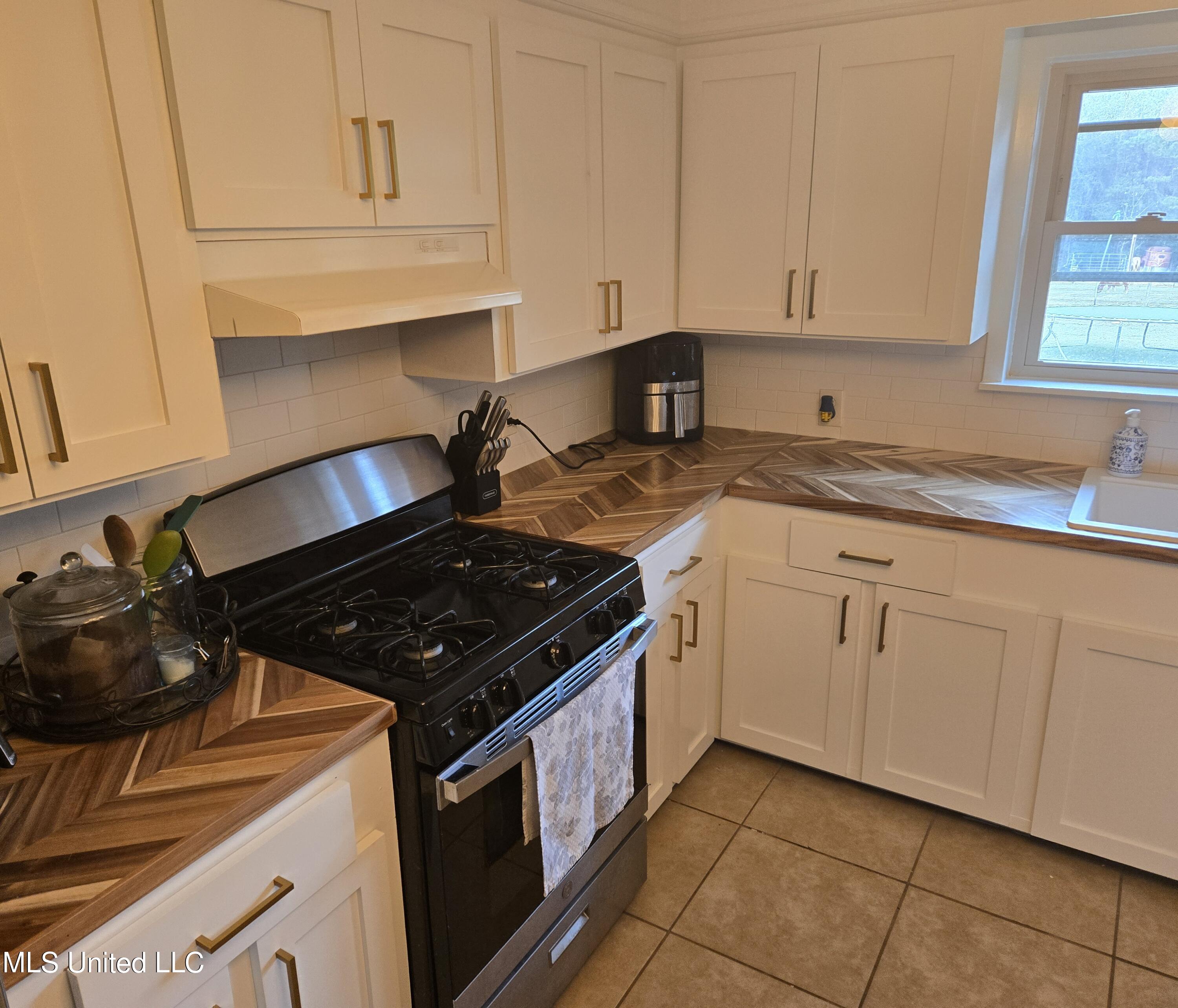 37 Good Hope Road Columbia, MS 39429 - Photo 23 of 127 20251129_142502