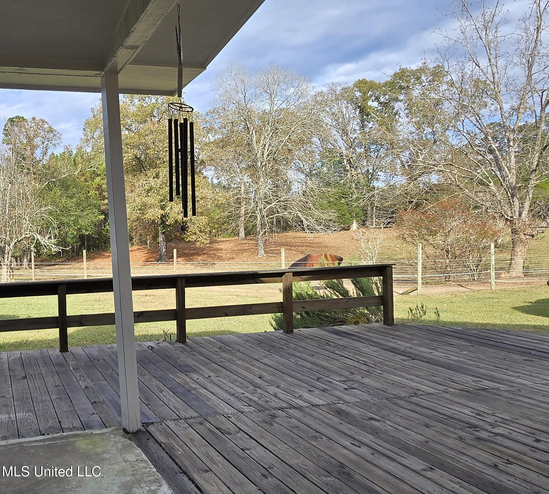 37 Good Hope Road Columbia, MS 39429 - Photo 6 of 127 20251129_134601