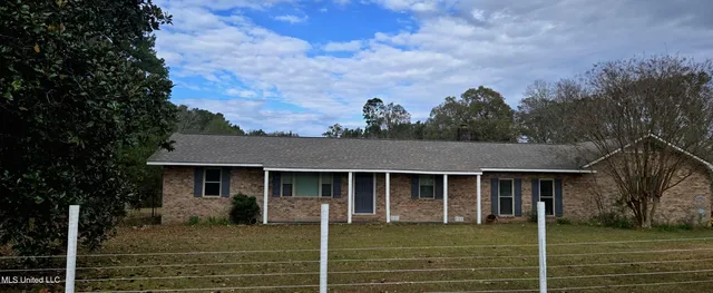 $299,000 | 37 Good Hope Road, Columbia, MS 39429