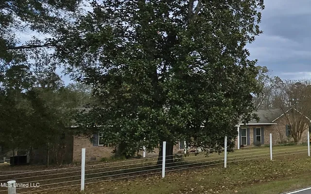 $299,000 | 37 Good Hope Road, Columbia, MS 39429