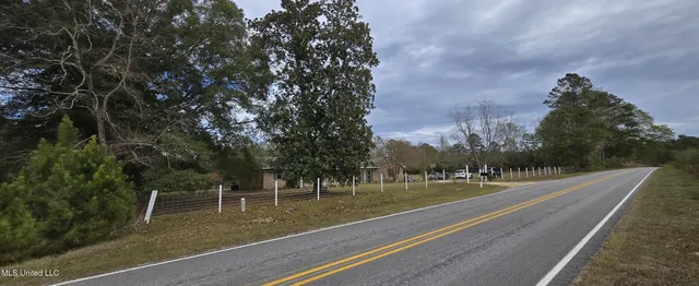 $299,000 | 37 Good Hope Road, Columbia, MS 39429