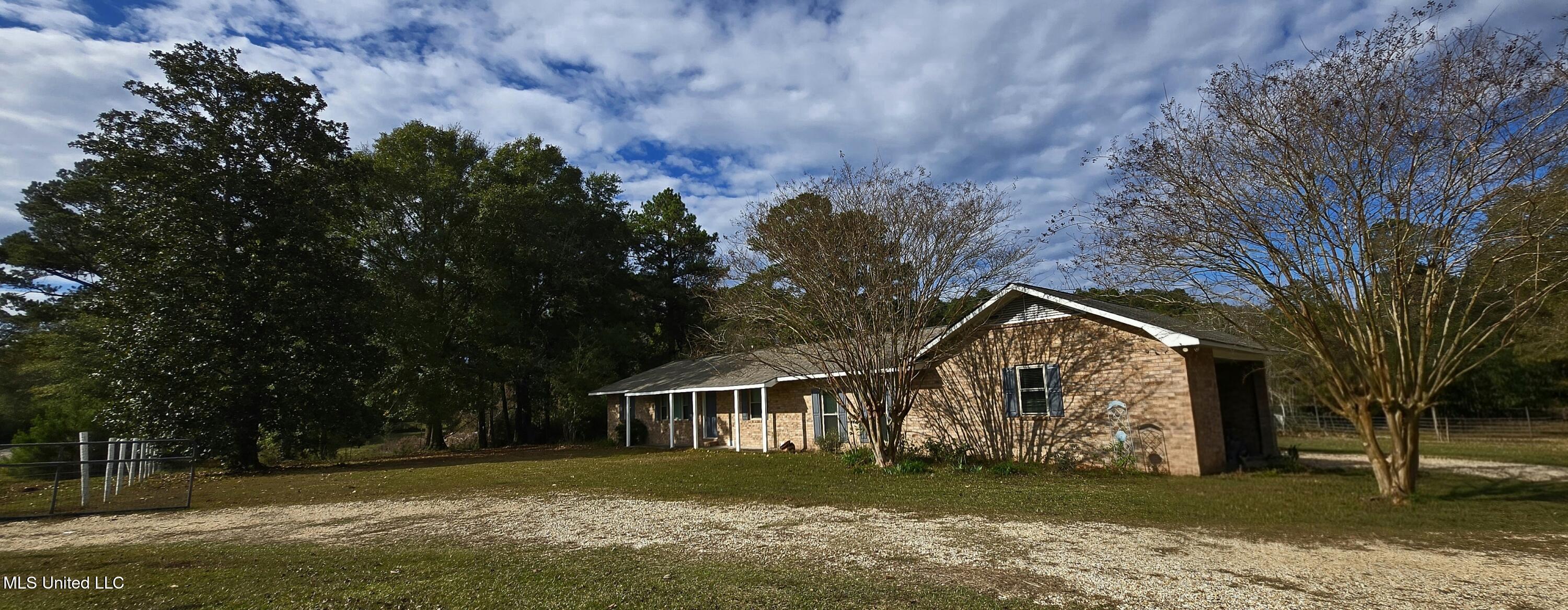 37 Good Hope Road Columbia, MS 39429 - Photo 80 of 127 20251129_132550(1)