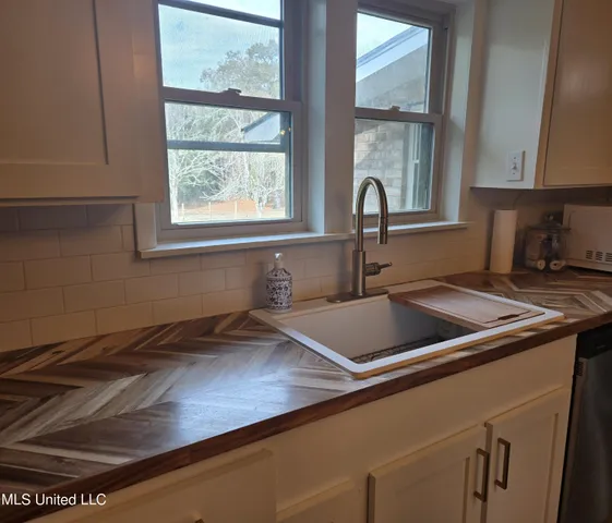 $299,000 | 37 Good Hope Road, Columbia, MS 39429