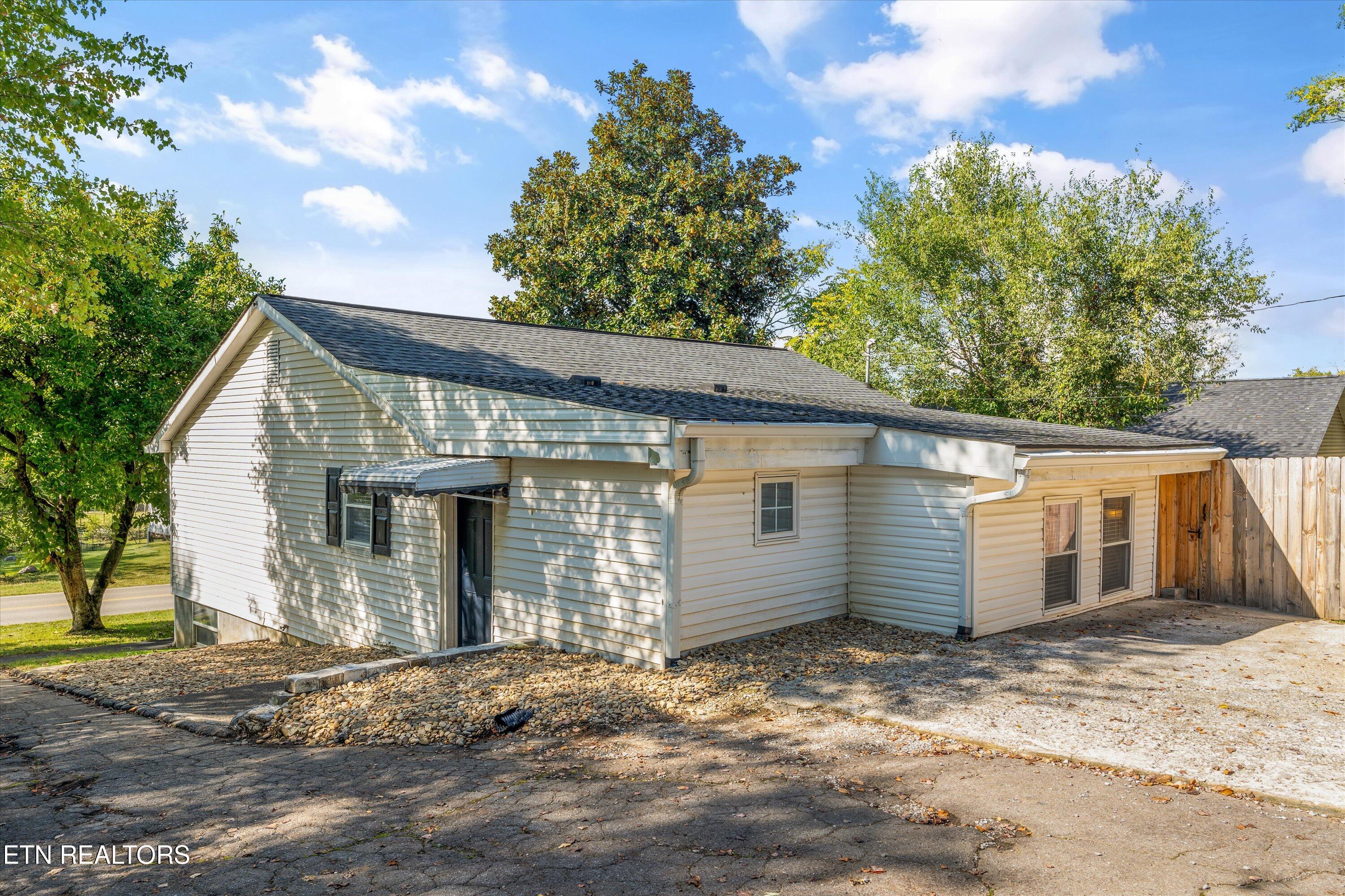 552 North Wright Road Alcoa, TN 37701 - Photo 24 of 34 31-552 N Wright Rd 32