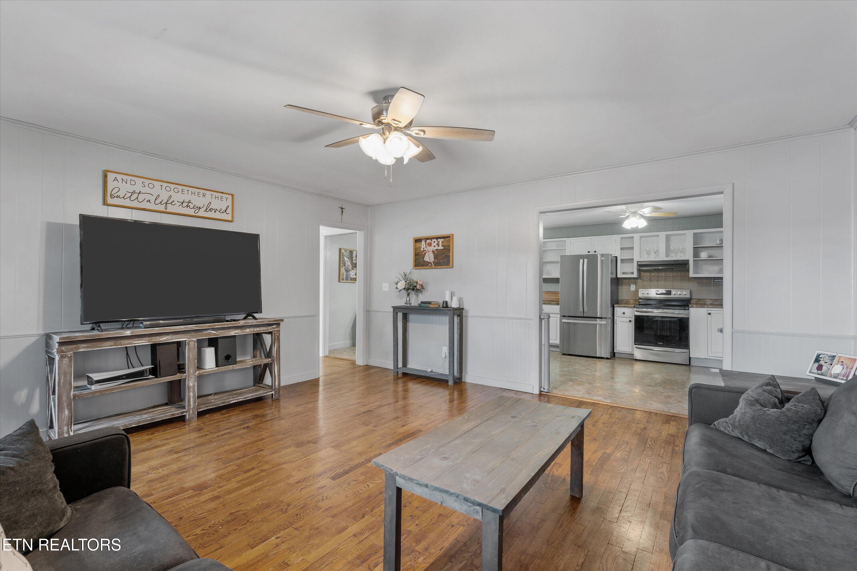 552 North Wright Road Alcoa, TN 37701 - Photo 5 of 34 07-552 N Wright Rd 26