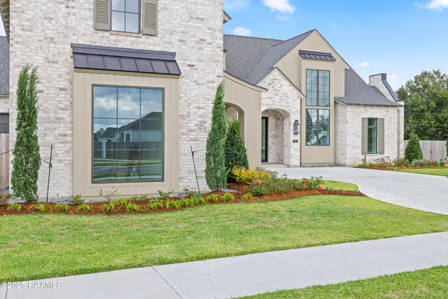 $1,450,000 | 619 Gunter Grass Court, Lafayette, LA 70508