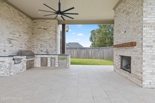 $1,450,000 | 619 Gunter Grass Court, Lafayette, LA 70508