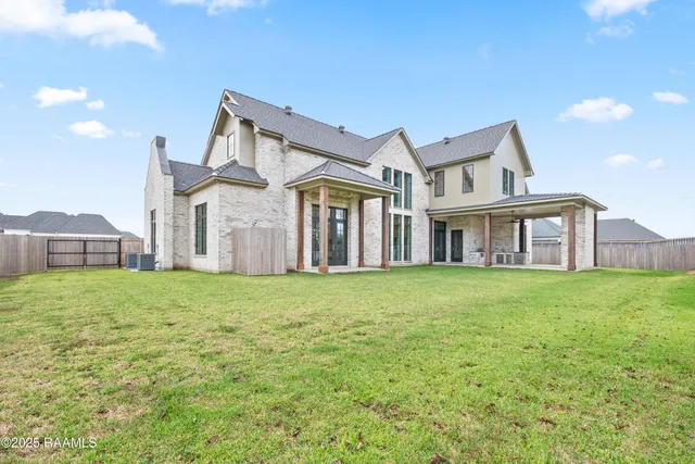 $1,450,000 | 619 Gunter Grass Court, Lafayette, LA 70508