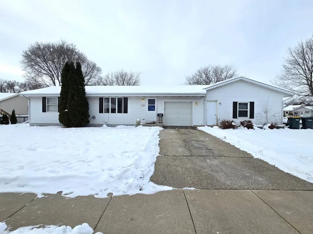 $339,900 | 1508 Endl Boulevard, Fort Atkinson, WI 53538