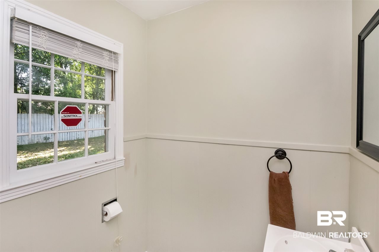 421 Gordonwood Court Mobile, AL 36606 - Photo 33 of 41