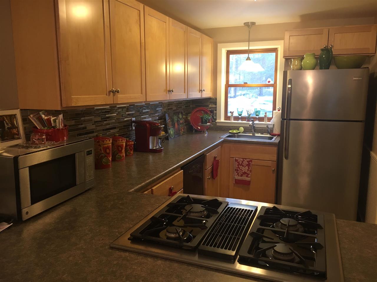 31 Kirriemuir Road, Unit 31 Stratham, NH 03885 - Photo 1 of 22
