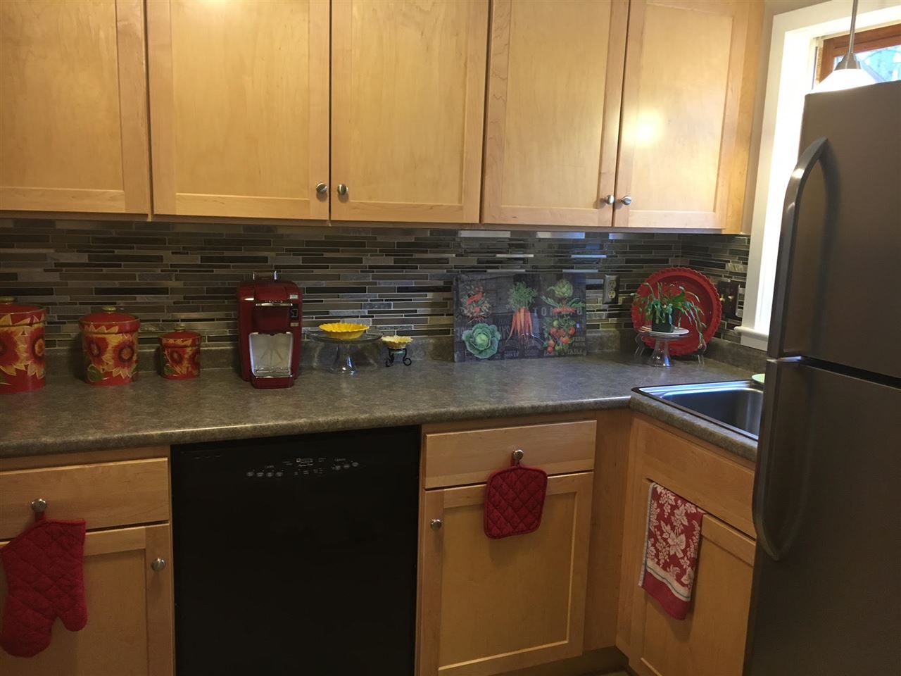 31 Kirriemuir Road, Unit 31 Stratham, NH 03885 - Photo 3 of 22