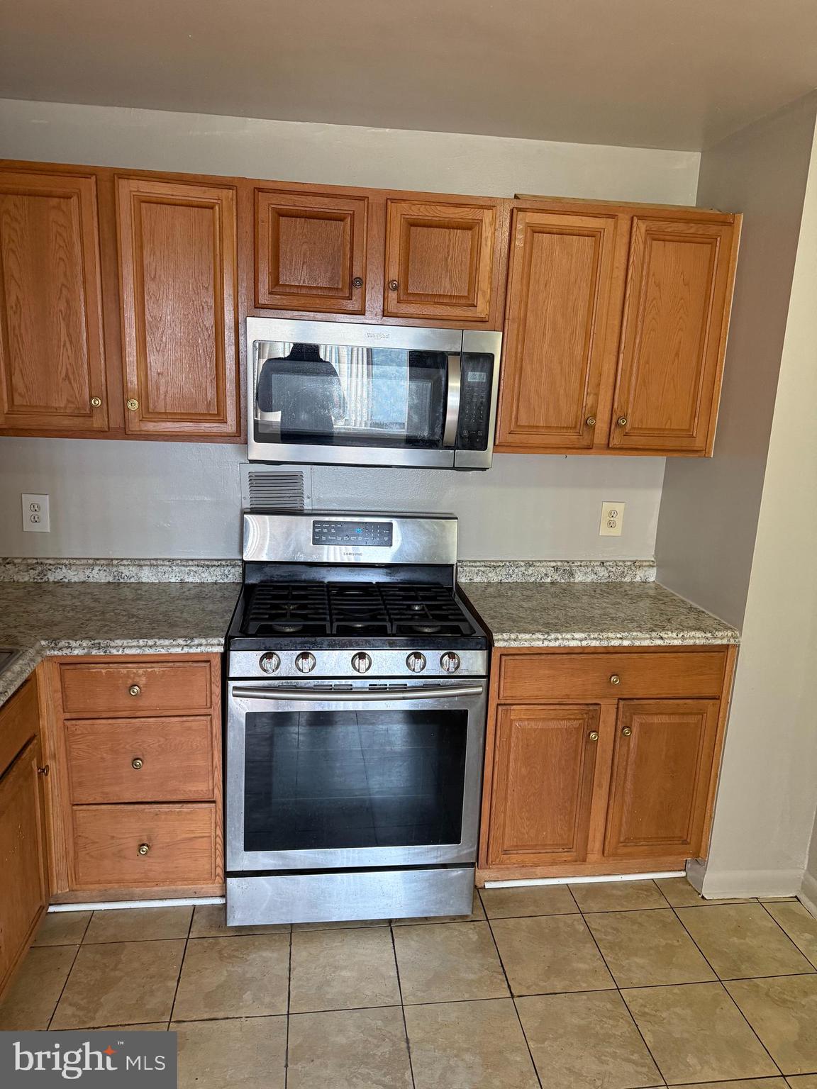 8830 Piney Branch Road, Unit 1004 Silver Spring, MD 20903 - Photo 12 of 15 Kitchen