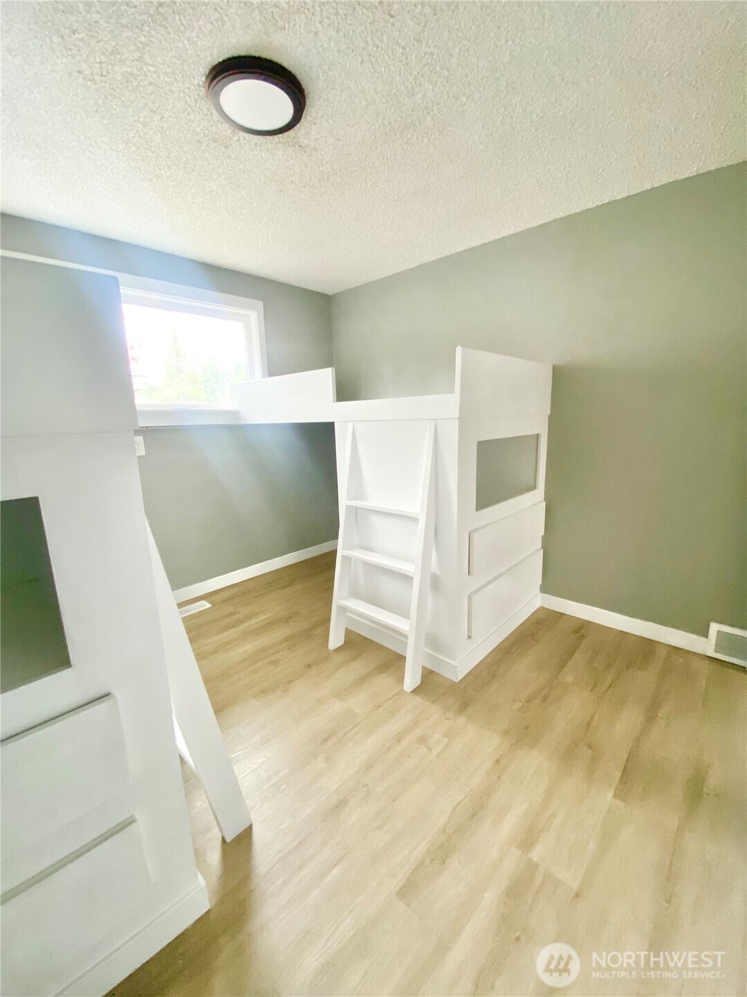 621 Southwest 132nd Street Burien, WA 98146 - Photo 17 of 30