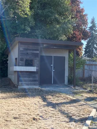 a backyard of a house