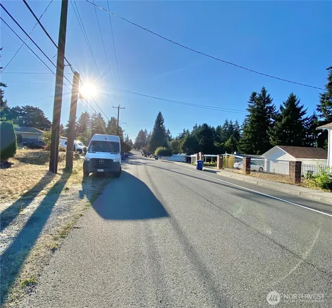 $3,250 | 621 Southwest 132nd Street, Burien, WA 98146