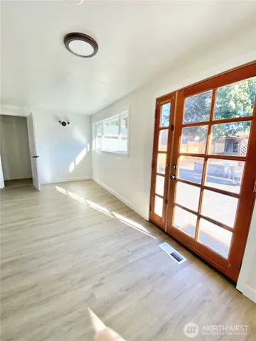 $3,250 | 621 Southwest 132nd Street, Burien, WA 98146