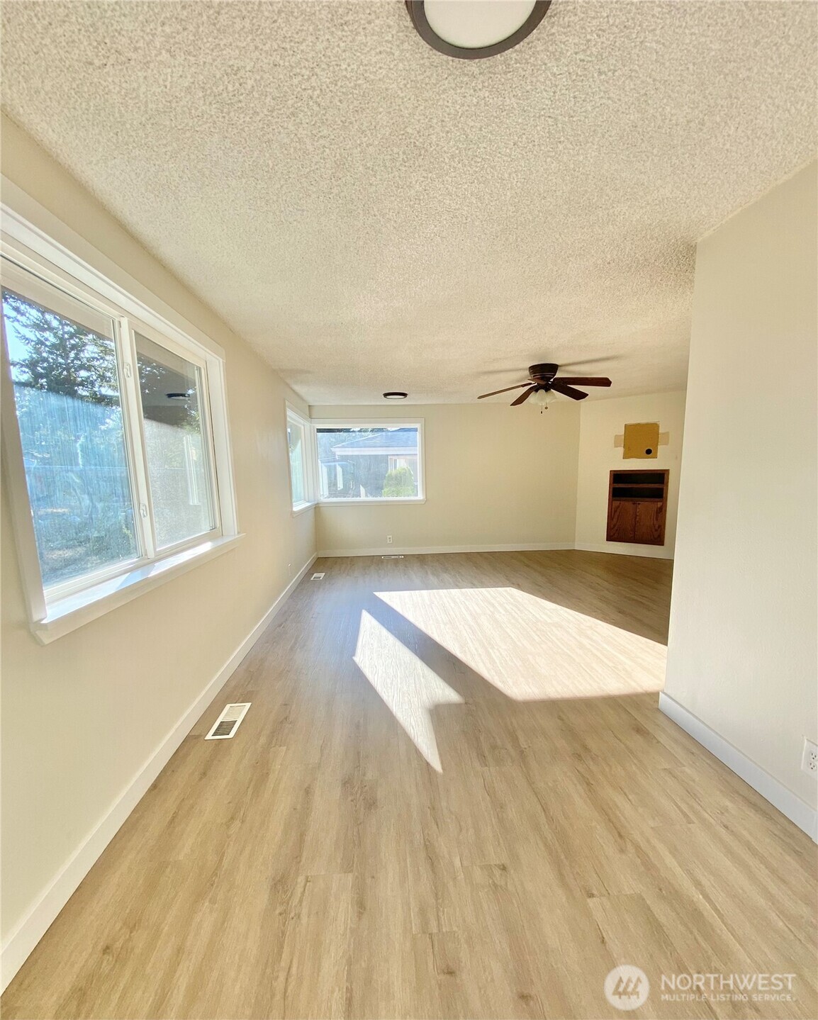 621 Southwest 132nd Street Burien, WA 98146 - Photo 10 of 30