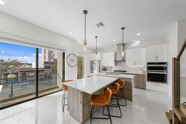 $1,199,000 | 2187 Main Street, Sarasota, FL 34237