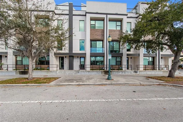 $1,199,000 | 2187 Main Street, Sarasota, FL 34237