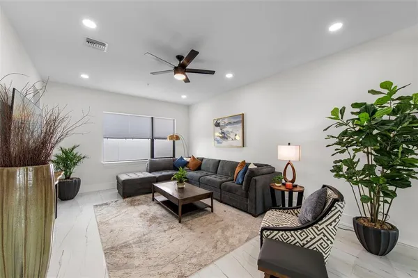 $1,199,000 | 2187 Main Street, Sarasota, FL 34237