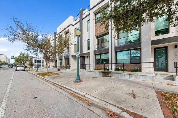 $1,199,000 | 2187 Main Street, Sarasota, FL 34237