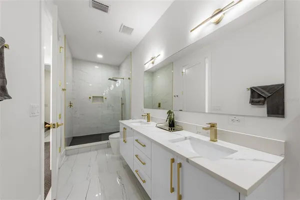 $1,199,000 | 2187 Main Street, Sarasota, FL 34237