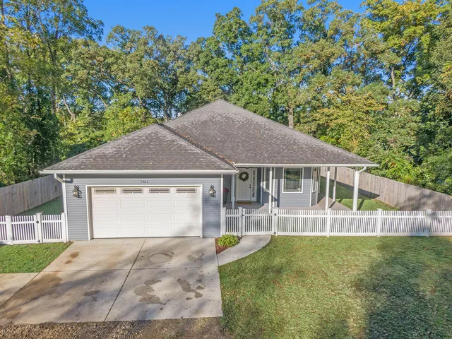 $435,000 | 7811 North 39th Street, Augusta, MI 49012