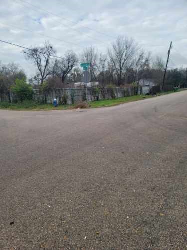 4515 Hull Street Houston, TX 77021 - Photo 10 of 13