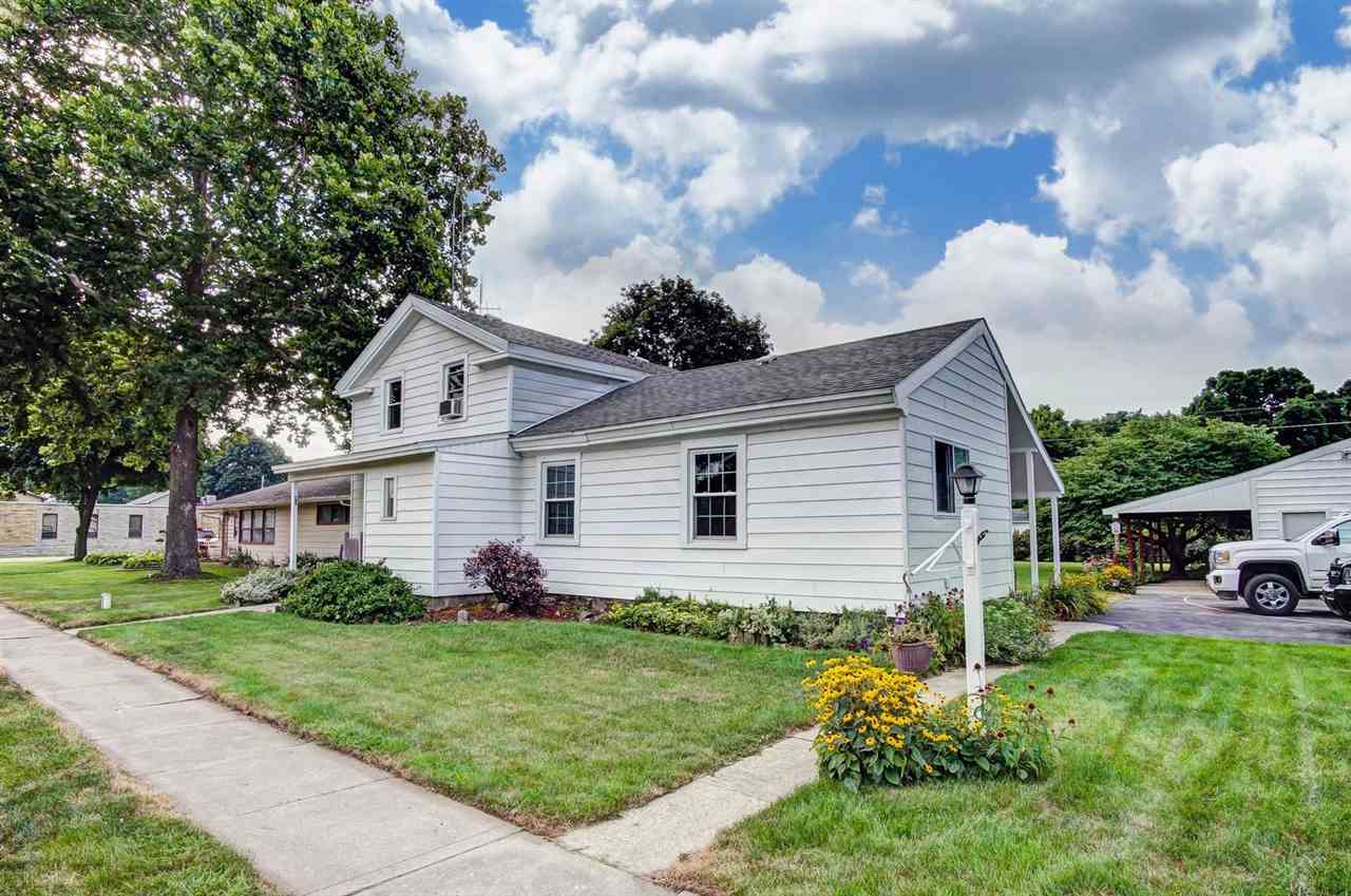 504 Defiance Street Howe, IN 46746 - Photo 3 of 33 Gallery Image 3