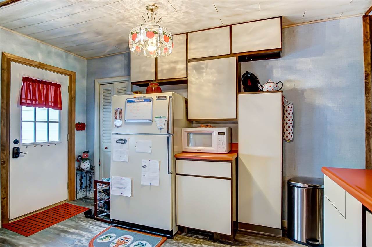 504 Defiance Street Howe, IN 46746 - Photo 10 of 33 Gallery Image 10