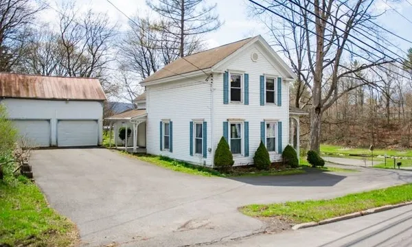 $220,000 | 472 East Main Street, Winfield, NY 13491