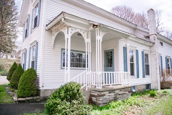 $220,000 | 472 East Main Street, Winfield, NY 13491