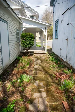 $220,000 | 472 East Main Street, Winfield, NY 13491