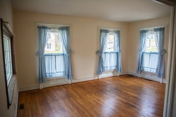 $220,000 | 472 East Main Street, Winfield, NY 13491
