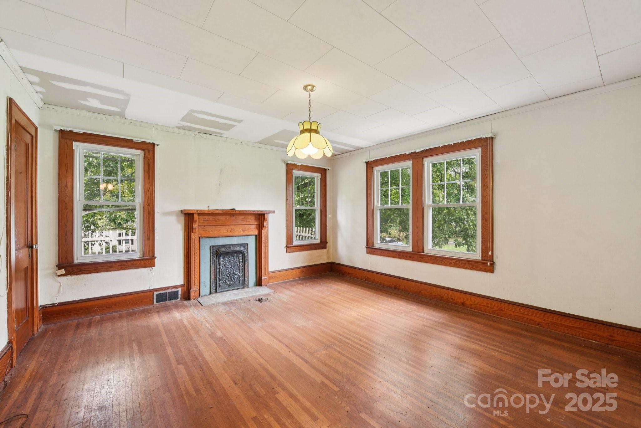 1110 Rogers Lake Road Kannapolis, NC 28081 - Photo 2 of 24 Gallery Image 2